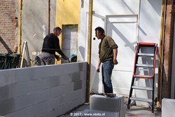 F2017_056_026