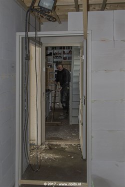 F2017_153_008