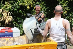 F2019_083_049