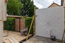 F2021_077_012_1